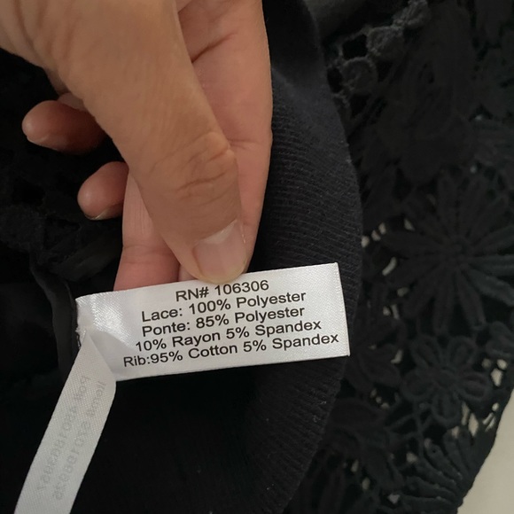 Boston Proper Women Long Sleeve Cutouts Lace Floral, Zip up Sweater - Picture 7 of 8